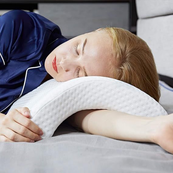 Comfort Hug Cuddling Pillow وسادة عناق مريحة للراحة والاحتضان