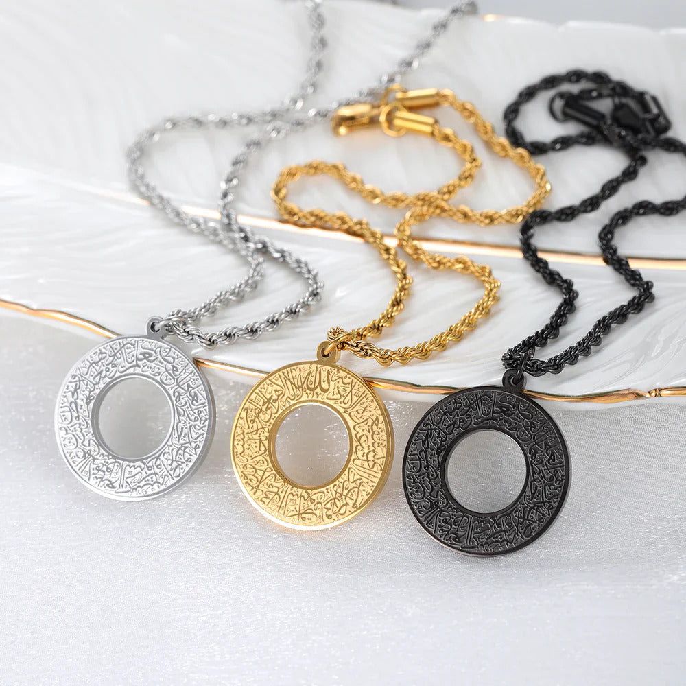 Rope chain design adds a minimalist and modern  تصميم سلسلة الحبل يضيف لمسة بسيطة وعصرية
